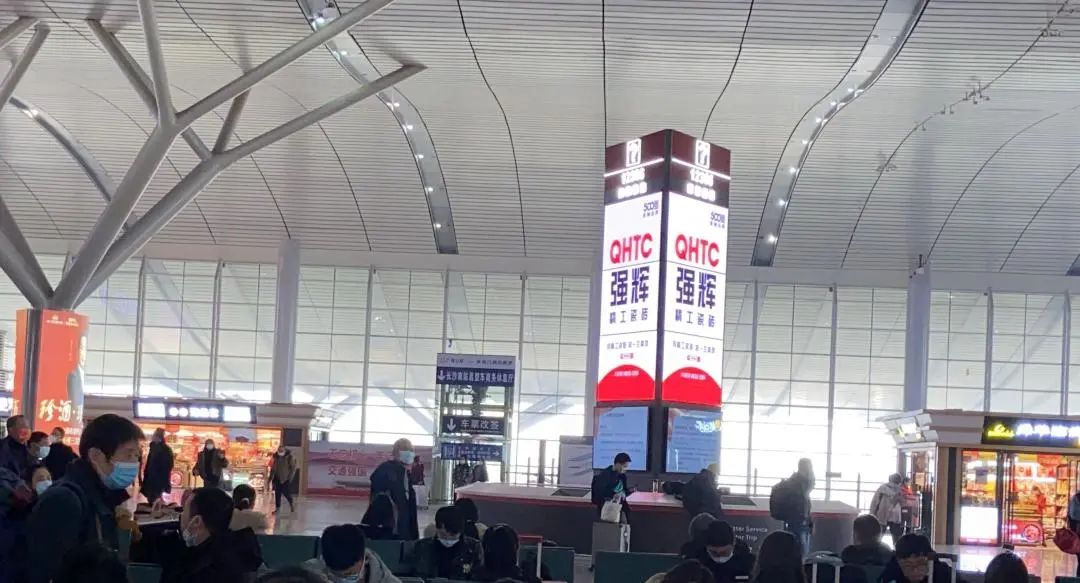 開年“第一炮”！強(qiáng)輝高鐵廣告開啟“霸屏”模式！(圖9)