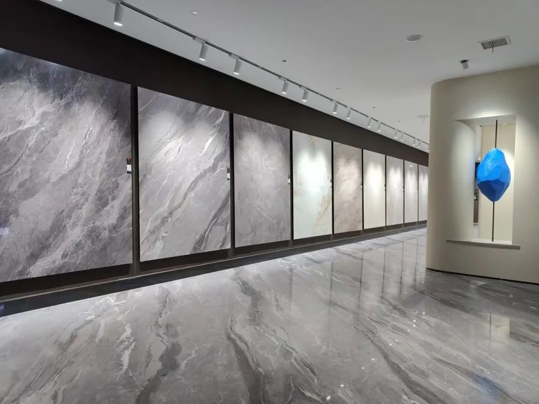 終端風采 | 強輝聊城旗艦店，沉浸式體驗現代高端設計美學(圖6)