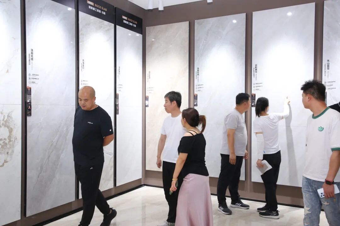 步履不停 奔赴新程 | 強(qiáng)輝山東淄博旗艦店盛大開業(yè)(圖20)